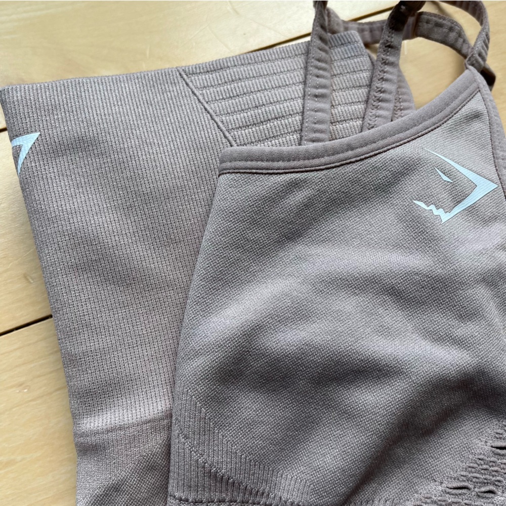 Gymshark Sports Bra & Leggings Set Size S - Picture 12 of 12
